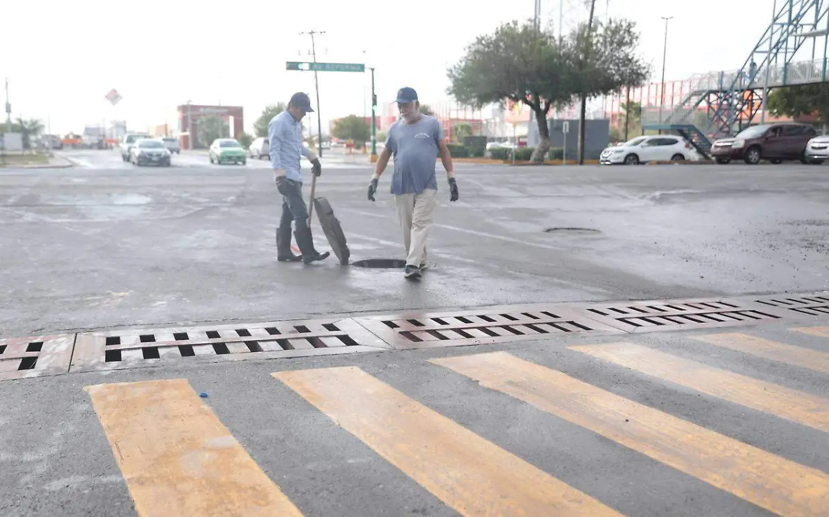 Ante fuertes lluvias, respaldan inversión en canales pluviales de Nuevo Laredo